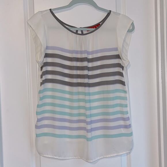 ⚡️ 3 for $20 ⚡️ELLE Cap Sleeve Striped Blouse - Picture 1 of 9